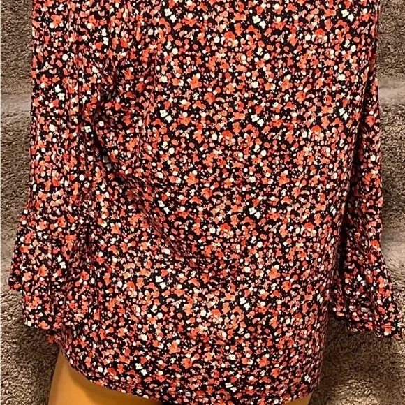 Michael Kors blouse - Picture 2 of 3